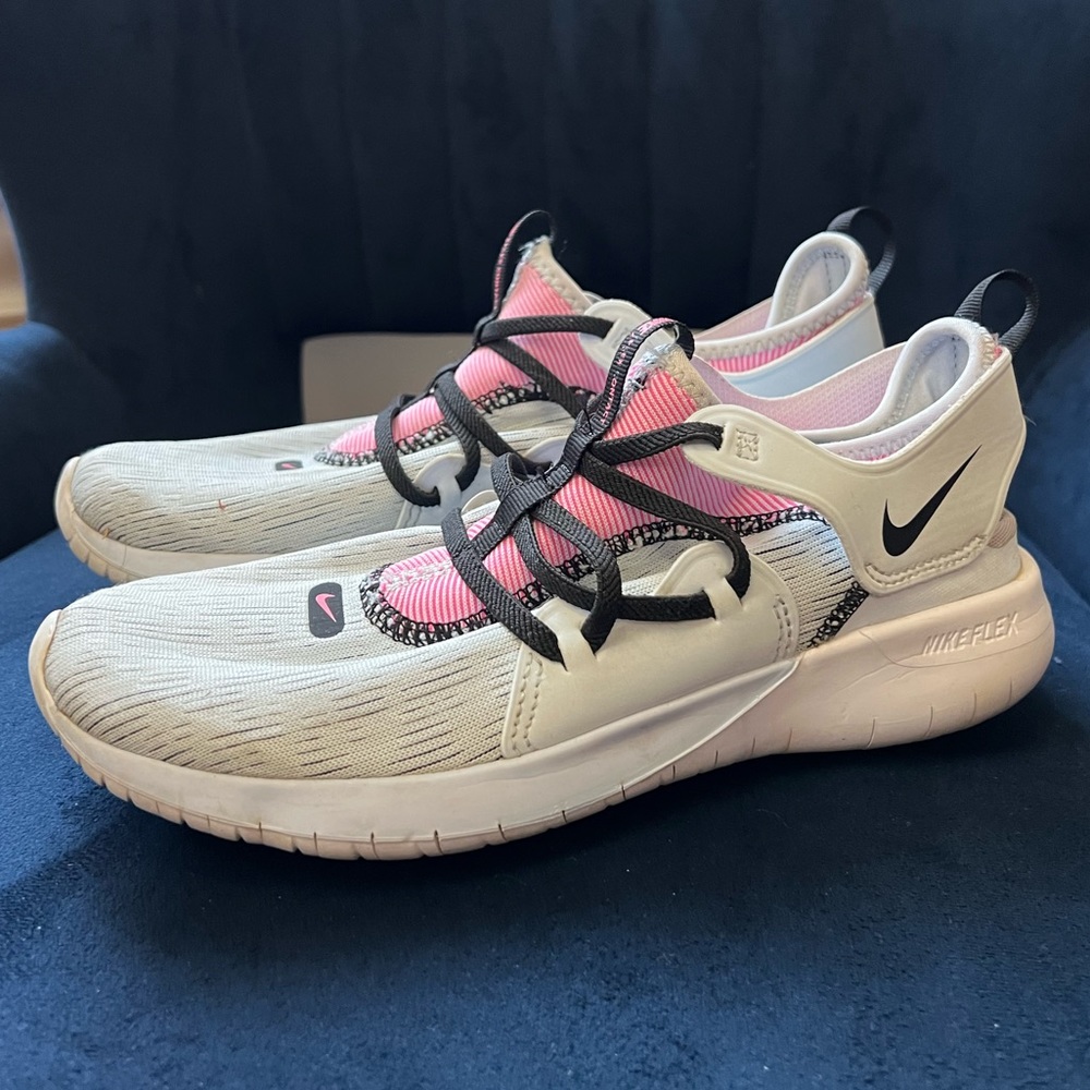 Nike Women's Flex Contact 3 Running Shoes